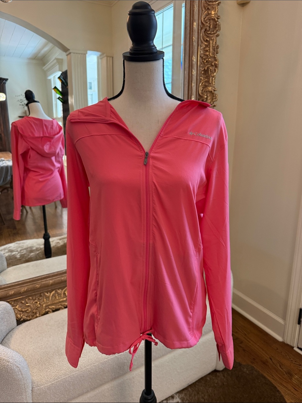 Columbia Women’s Pink Lightweight Hooded Zip Jacket
